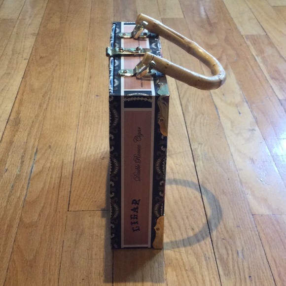 Cigar box purse comic strip ❤️ story - Picture 4 of 10